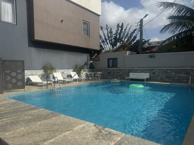 Furnished 5bdrm Townhouse / Terrace in Green, East Legon for rent photo 3
