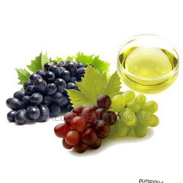 Grape Seed Oil · Photo 2