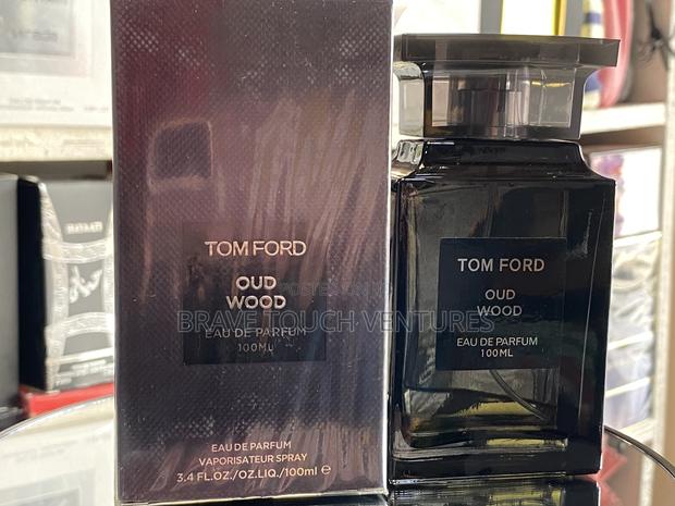 Tom Ford Oud Wood Perfume 100ml · Photo 2
