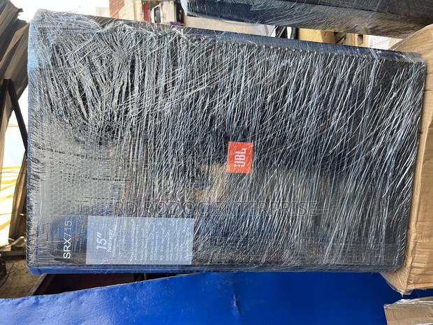 Jbl 15 Inches · Photo 2