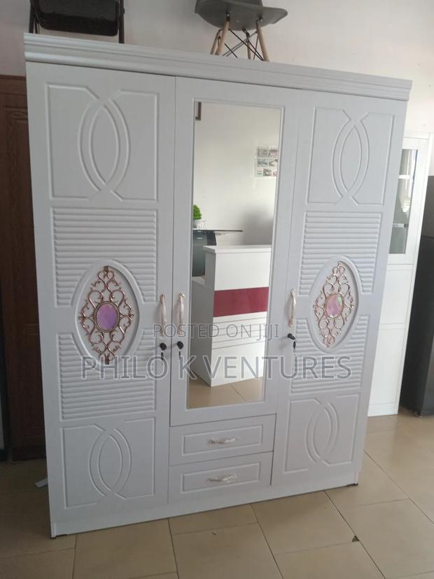 Cheval Mirror Wardrobe · Photo 2