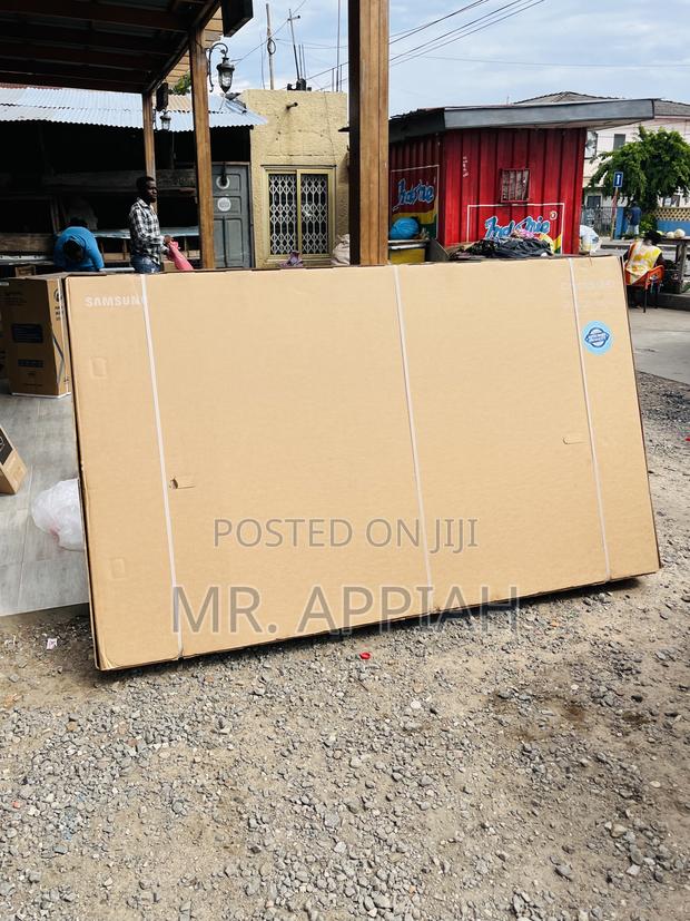 Crystal Uhd Smart Samsung 85du7000 85” Tv(2025). · Photo 4
