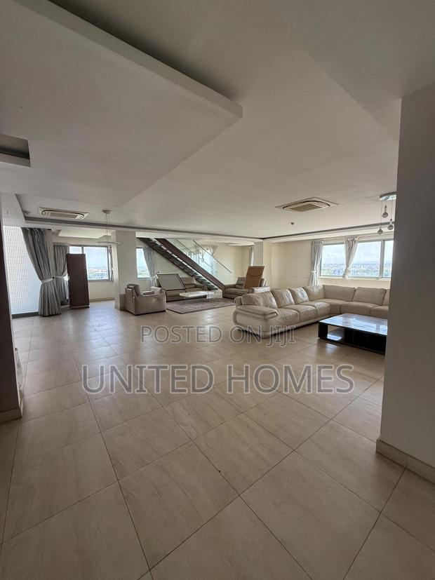 Furnished 3bdrm Penthouse in Ridge for rent · Photo 3
