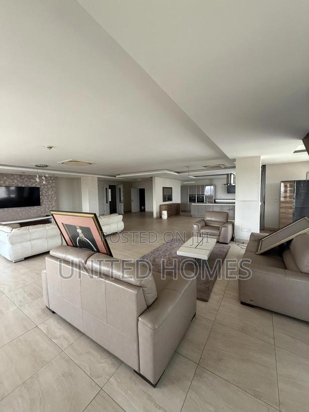 Furnished 3bdrm Penthouse in Ridge for rent · Photo 2