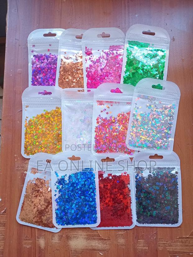 12 Pieces Colors Set Butterfly Glitters for Epoxy Resin Arts · Photo 3