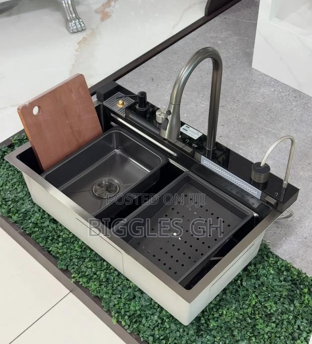 Smart Sink- Piano Control With Led · Photo 3