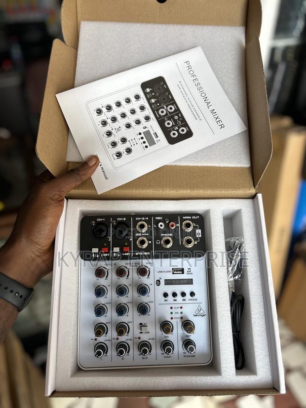 Behringer Live Mixer · Photo 3