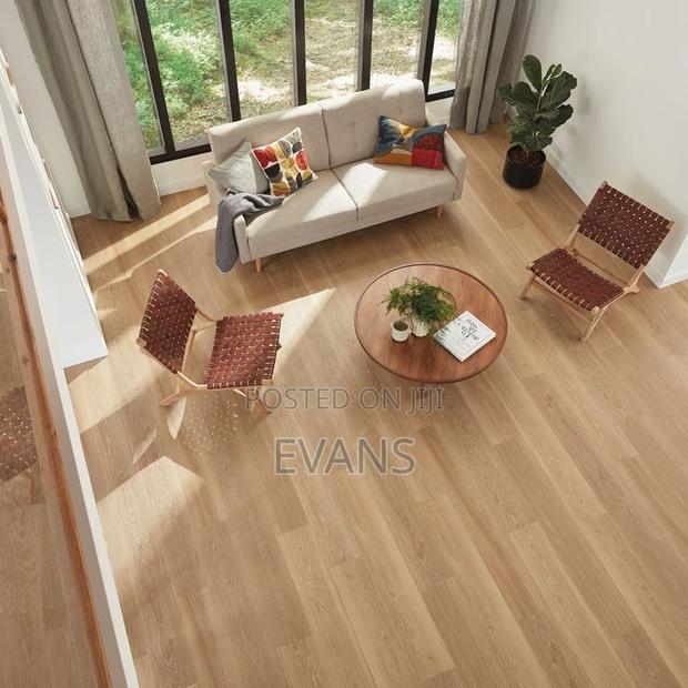 Spc Natural Oak Design · Photo 3