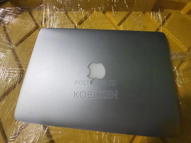 Laptop Apple MacBook Pro 2015 8GB Intel Core I5 SSD 256GB photo 2