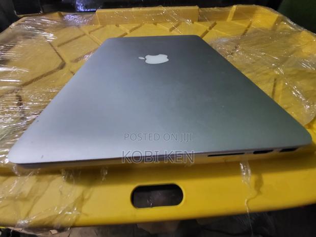 Laptop Apple MacBook Pro 2015 8GB Intel Core I5 SSD 256GB photo 4