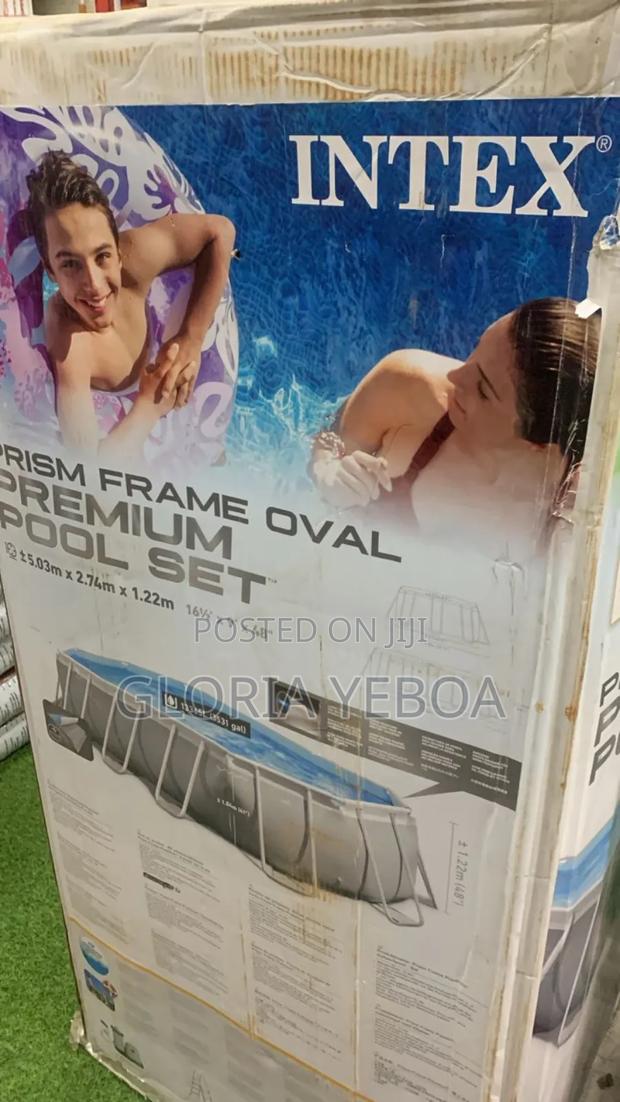Swimming Pool photo 3