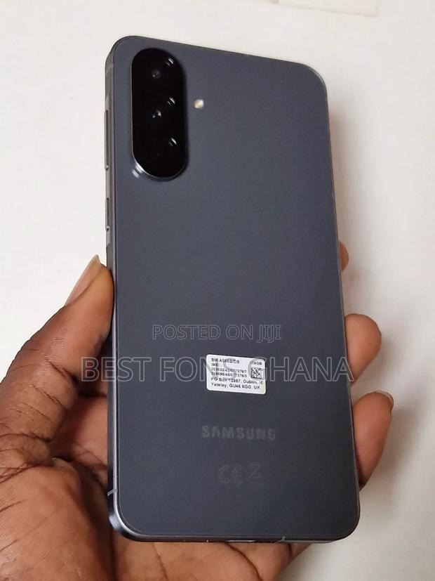New Samsung Galaxy A56 128 GB Black photo 2