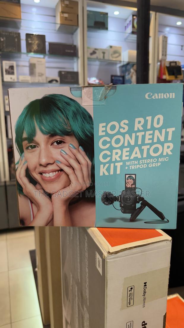 Canon Eos R10 Content Creator Kit With Stereo Mic and Tripod · Photo 4