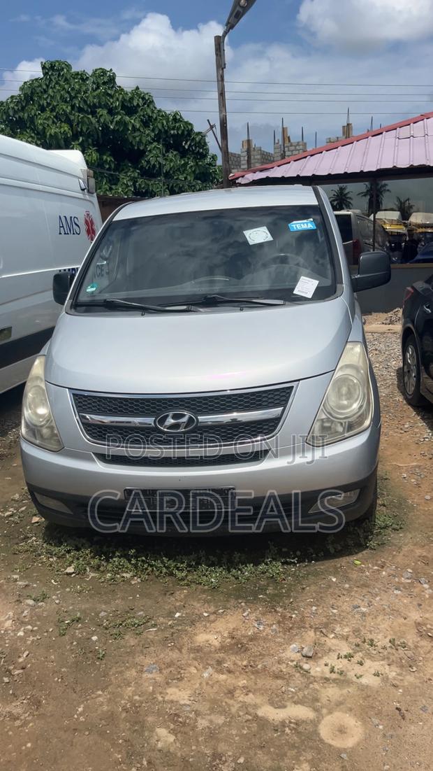 Hyundai Starex 2014 Silver