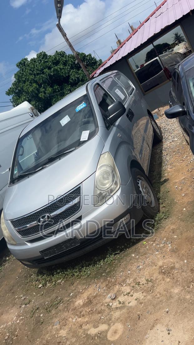 Hyundai Starex 2014 Silver