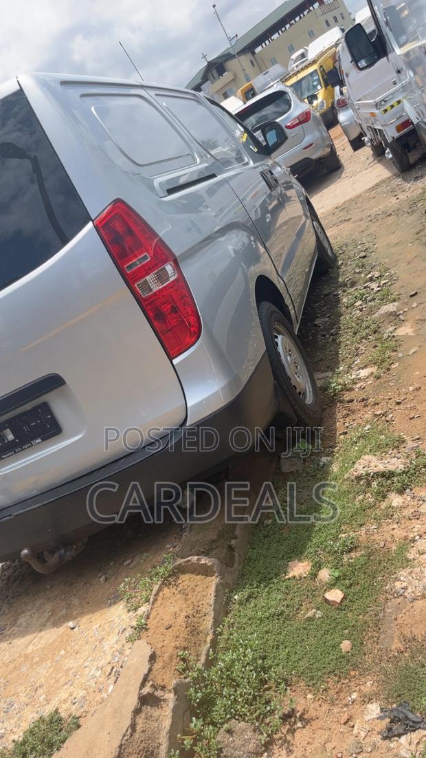 Hyundai Starex 2014 Silver