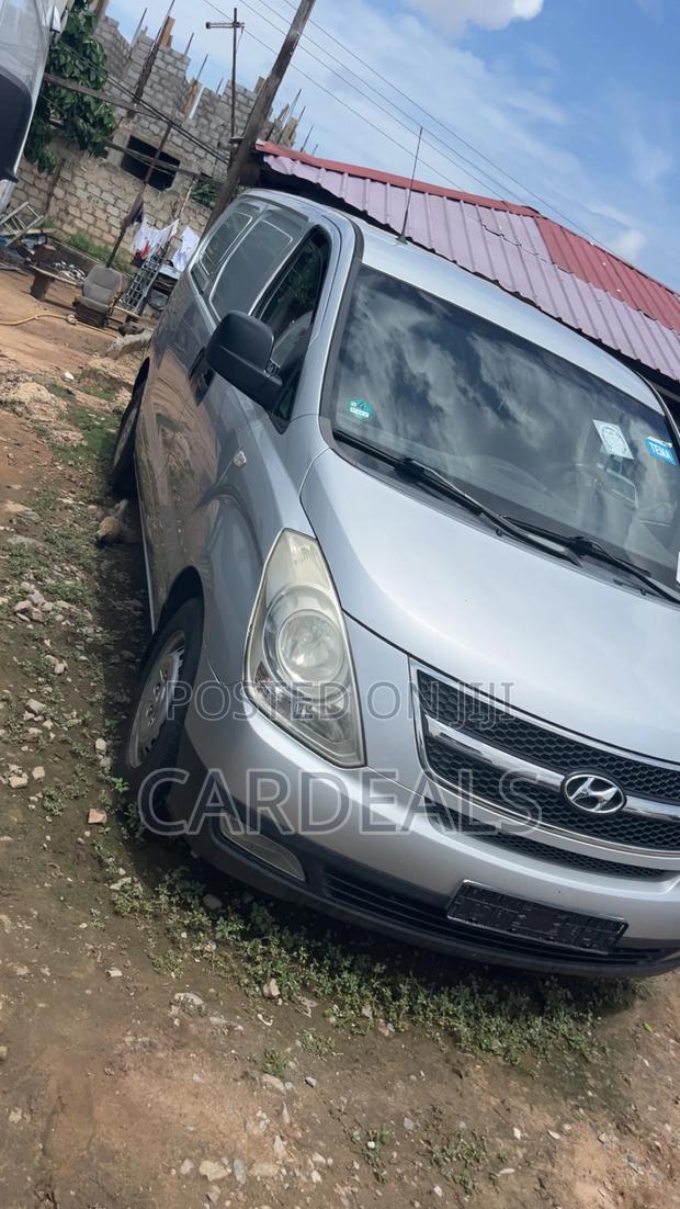 Hyundai Starex 2014 Silver