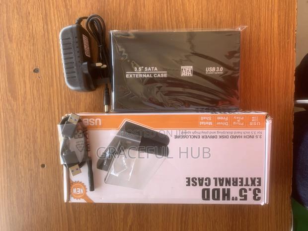 3.5” HDD External Case · Photo 1
