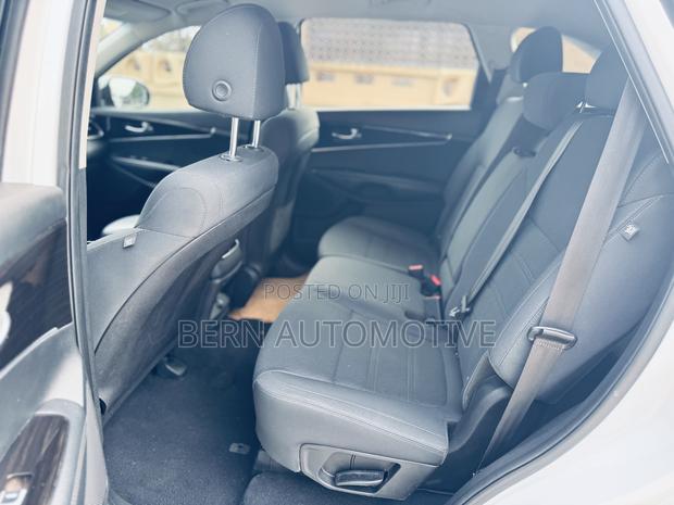 Kia Sorento 2.4L LX AWD 2020 White