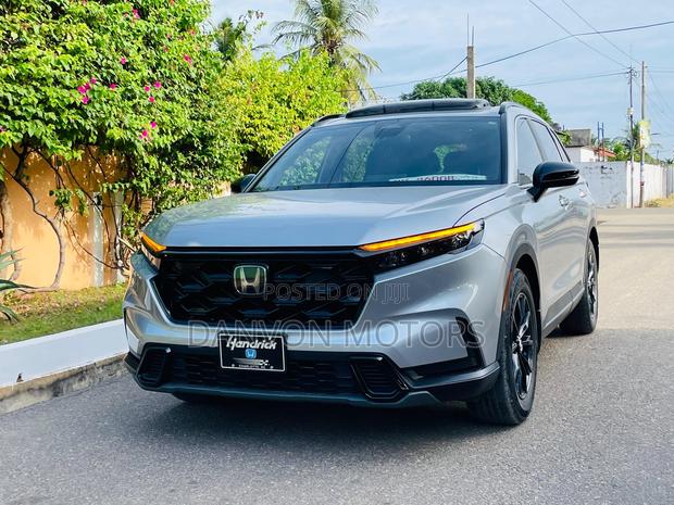 Honda CR-V 2023 Silver photo 3