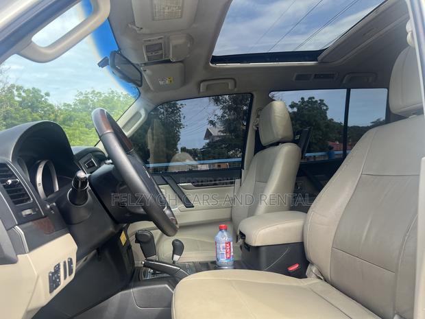 Mitsubishi Pajero V80 3.8 V6 GLS 2017 White photo 7