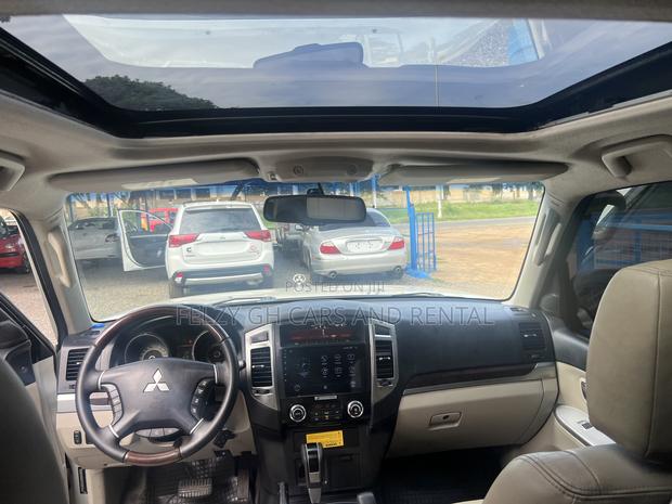 Mitsubishi Pajero V80 3.8 V6 GLS 2017 White photo 10