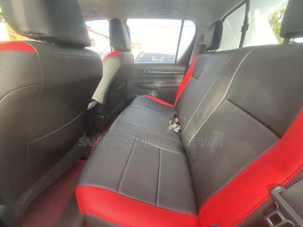 Toyota Hilux Revo Double Cab Petrol 2.7 AWD 2021 White