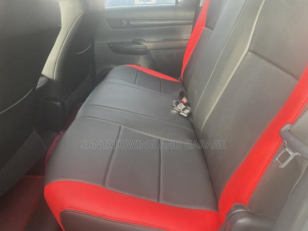 Toyota Hilux Revo Double Cab Petrol 2.7 AWD 2021 White