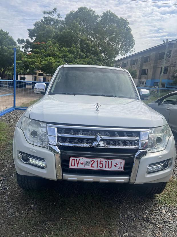 Mitsubishi Pajero V80 3.8 V6 GLS 2017 White