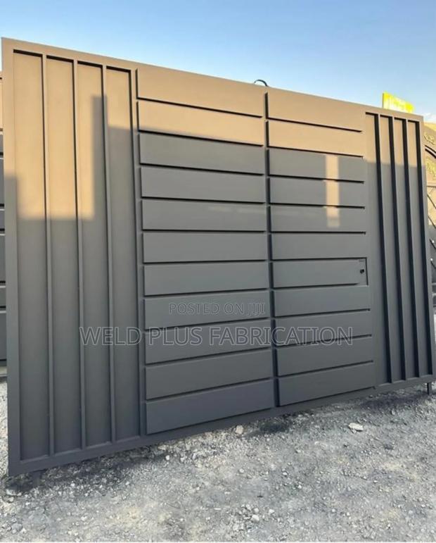 Metal Fence Gate for Homes · Photo 2