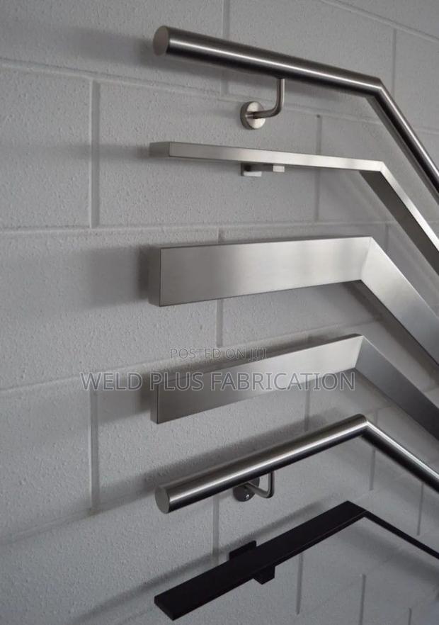 Metal Hand Rails · Photo 3