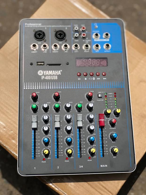 4 Channels Yamaha Mixer