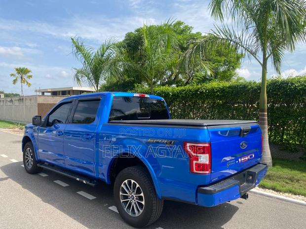 Ford F-150 2020 Blue