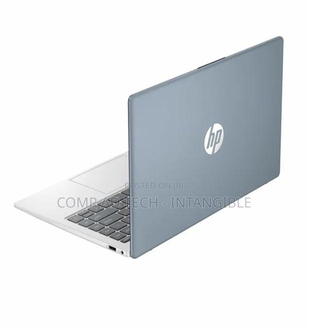 New Laptop HP 8GB Intel Core I3 SSD 256GB