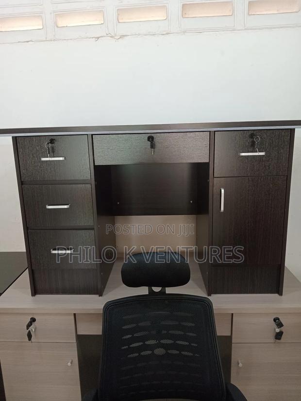 Executive Office Table · Photo 2