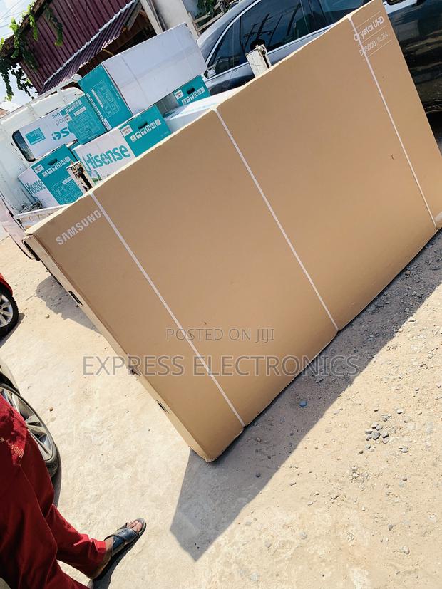 Quality Sleek New Samsung Smart Qled 85”Q60c · Photo 3