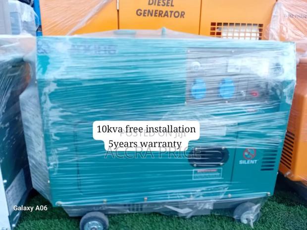 Helix Command Perkins 10kva Diesel 13000watts Diesel · Photo 2