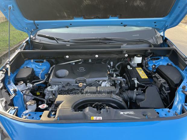 Toyota RAV4 Adventure 2021 Blue photo 12