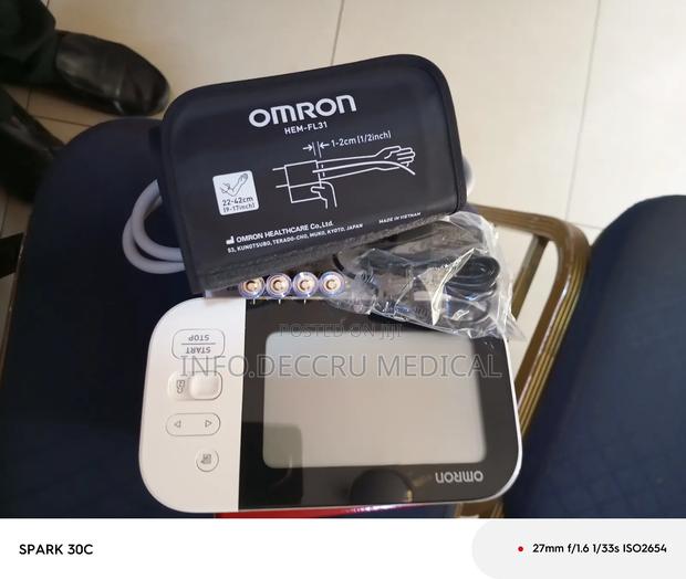 Omron Bp Apparatus (M7 or Series 7) · Photo 3