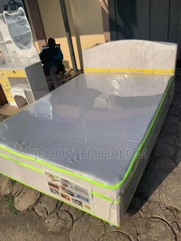 Queen Size Inbuilt Bed · Photo 2