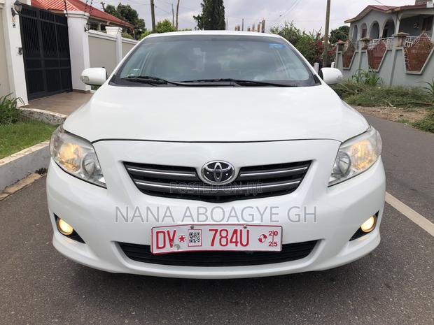 Toyota Corolla 2010 White