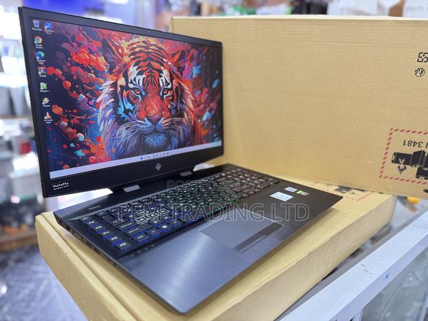 Laptop HP Omen 17 24GB Intel Core I7 HDD+SSD 512GB photo 3