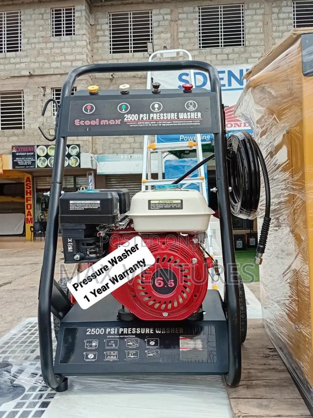 Power Gasoline Pressure Washer · Photo 2