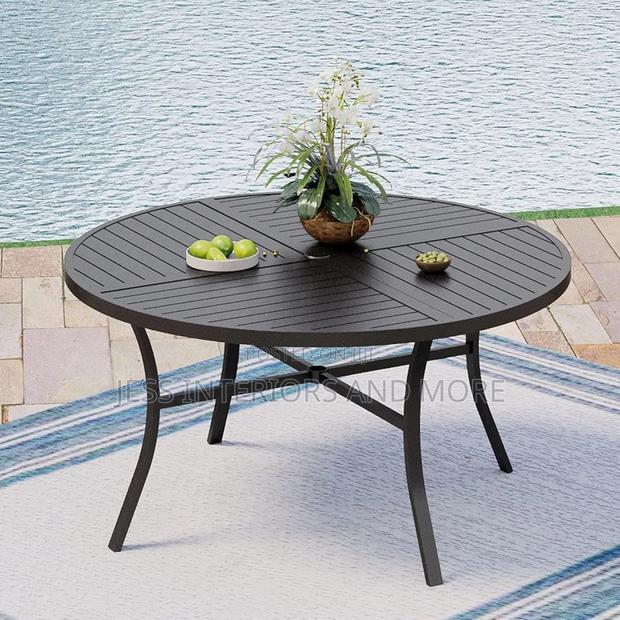 Outdoor Dining Table for 6 · Photo 3
