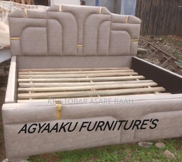 Af Quality T Design King's Bed · Photo 2