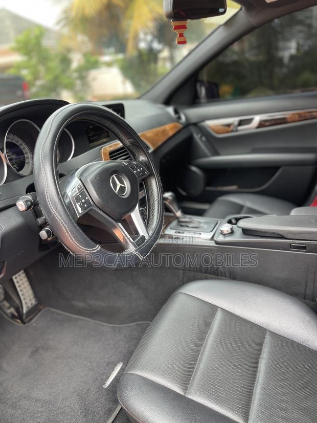 Mercedes-Benz C250 2014 Black