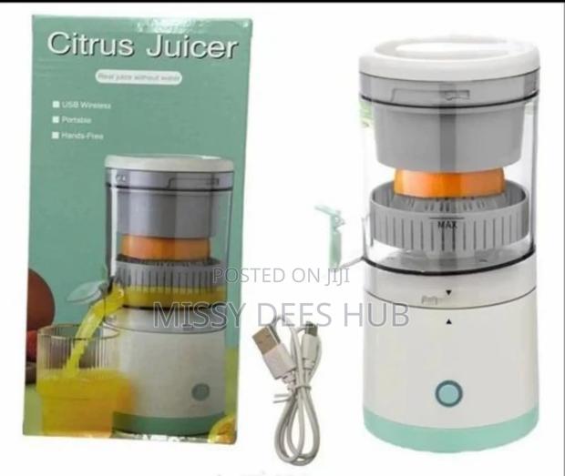 Rechargeable Mini Juicer photo 5