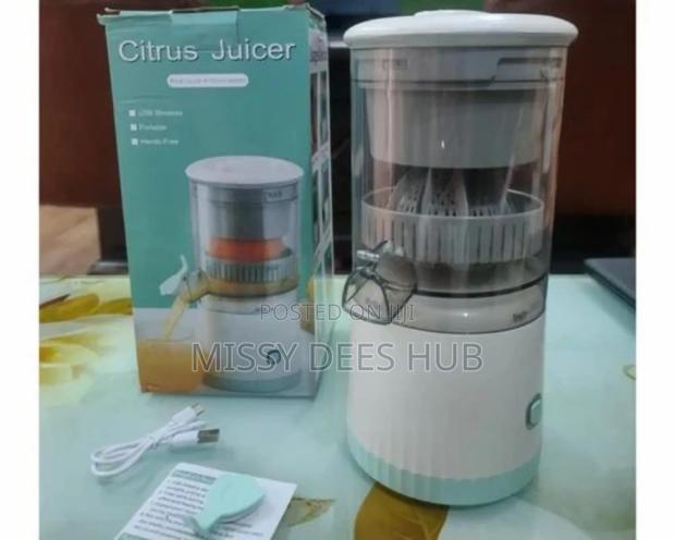 Rechargeable Mini Juicer photo 4
