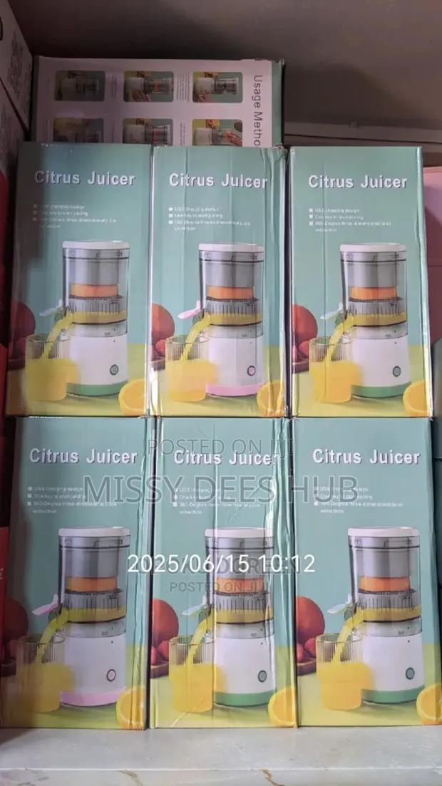Rechargeable Mini Juicer photo 11