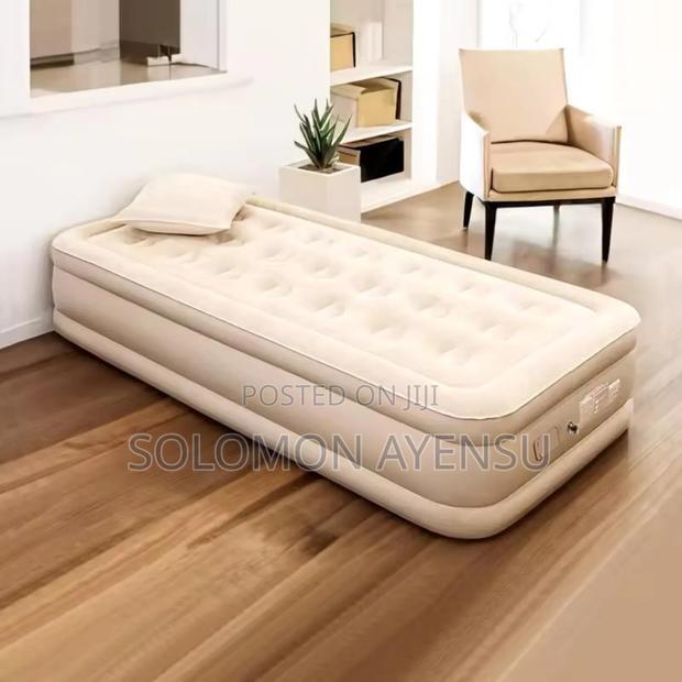 Comfort Sleep Air Mattress With Pump · Photo 2